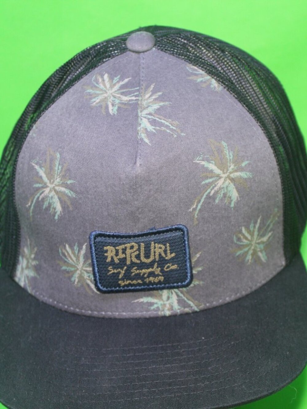 Rip Curl  Surf supply  Surfing Hawaii Trucker Hat  blue-water barrels Ho-dad